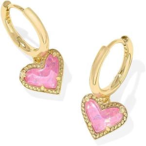Kendra Scott Ari Heart Huggie Earrings for Women, Fashion Jewelry(GOLD – PINK IRIDESCENT GLITTER GLASS)